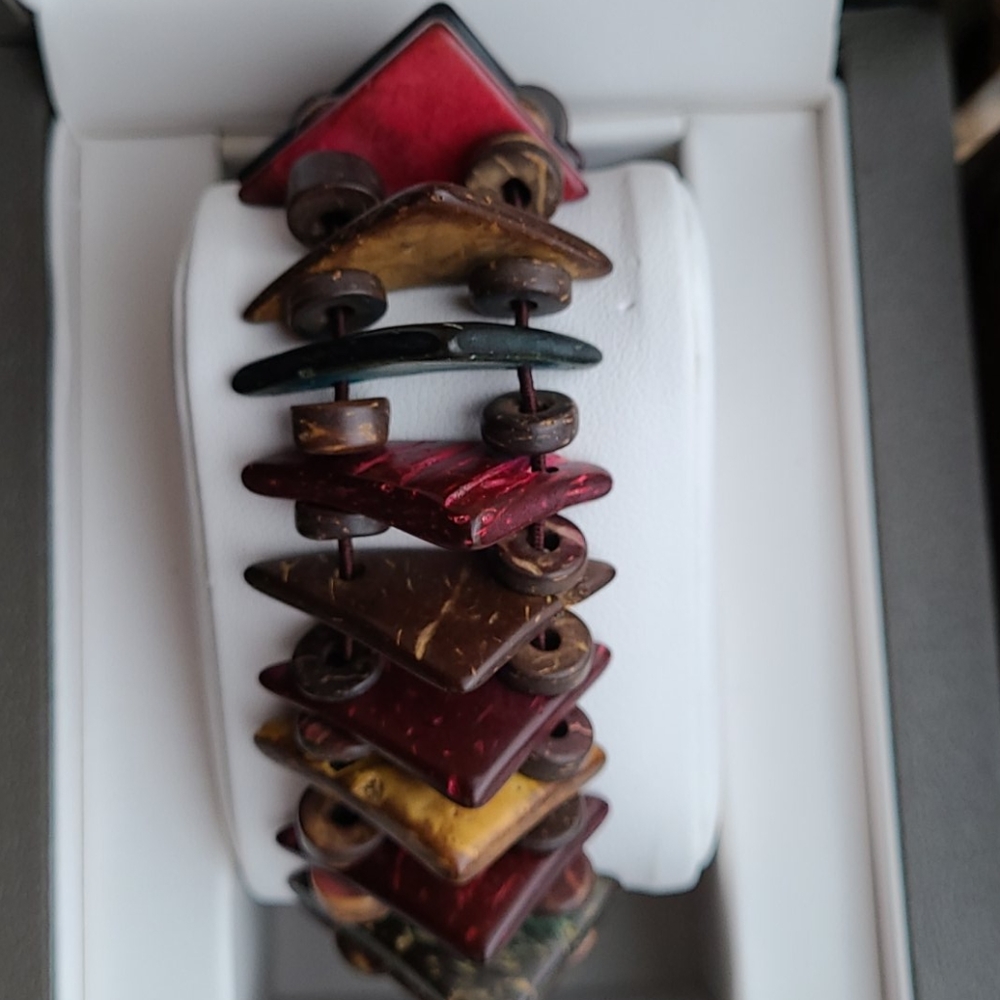 Natural coconut shell bracelet - Picture 2 of 7